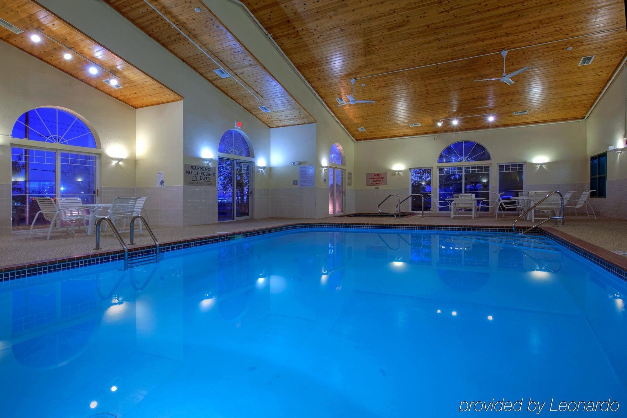 Country Inn & Suites By Radisson, Mason City, Ia Экстерьер фото
