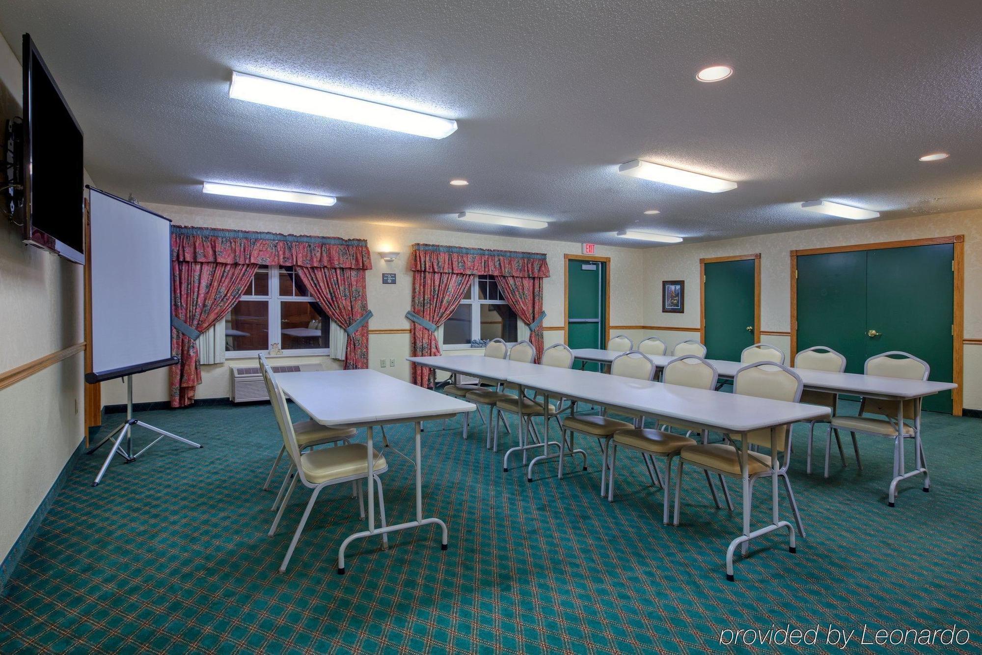 Country Inn & Suites By Radisson, Mason City, Ia Экстерьер фото
