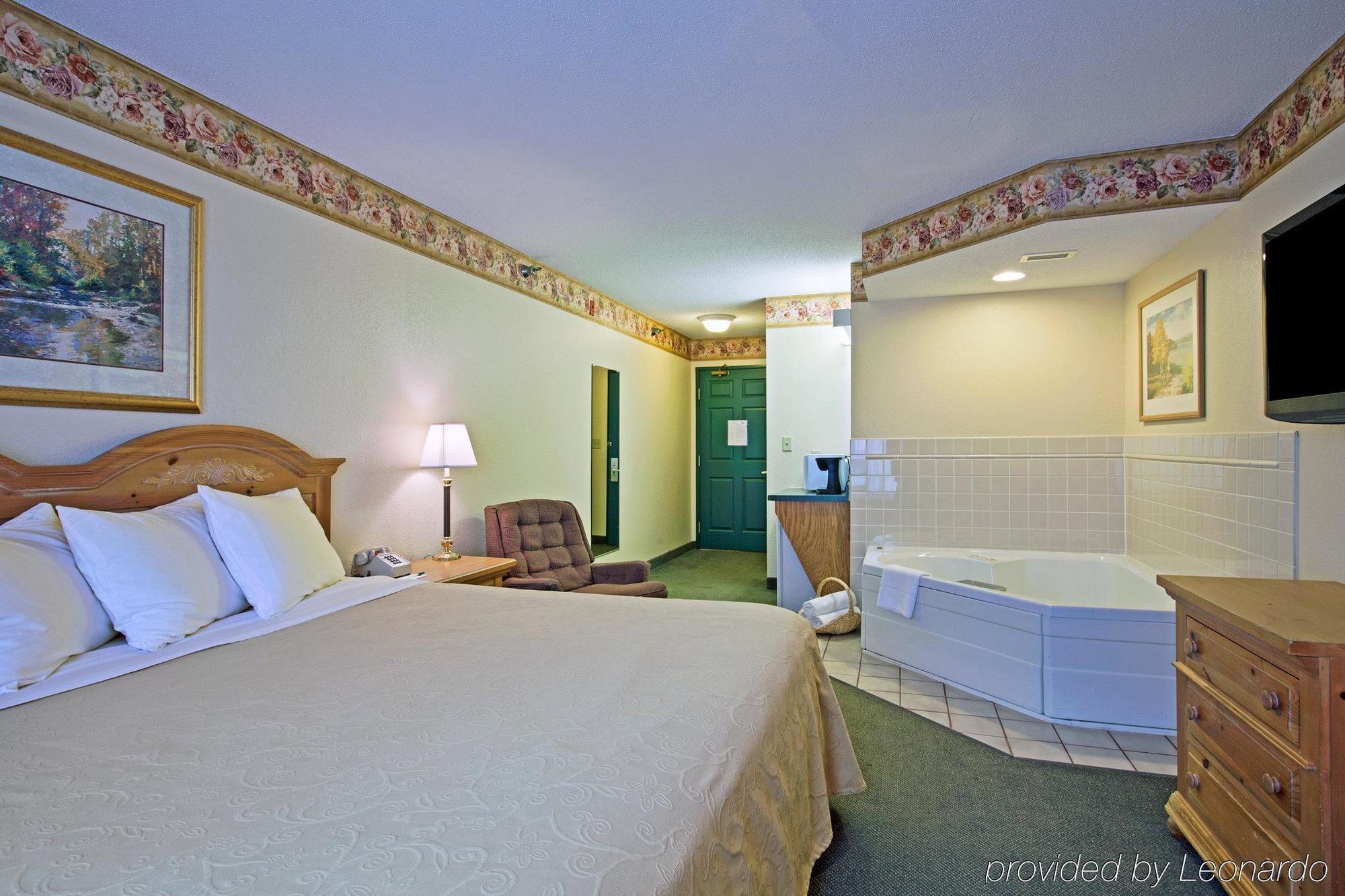 Country Inn & Suites By Radisson, Mason City, Ia Экстерьер фото